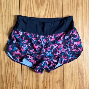 Athleta run free shorts 3.5”